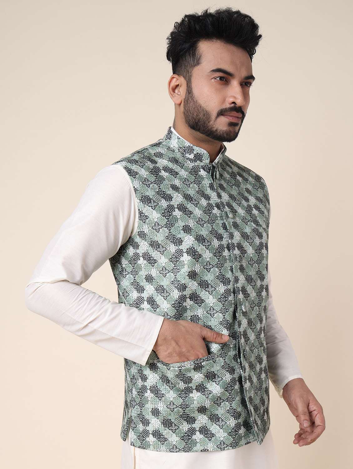 men solid mandarin neck kurta pyjama with jacket ethnic wear set - 22228087 -  Standard Image - 2