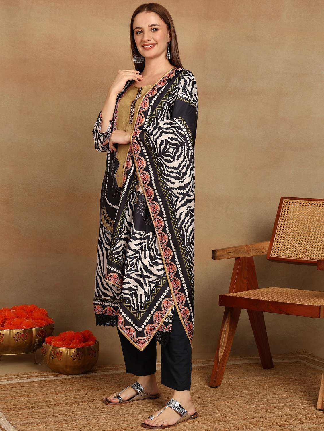 women printed kurta pant with dupatta set - 22228278 -  Standard Image - 2