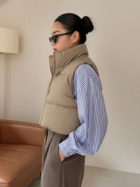 women solid sleeveless puffer jacket - 22228931 -  Standard Image - 2