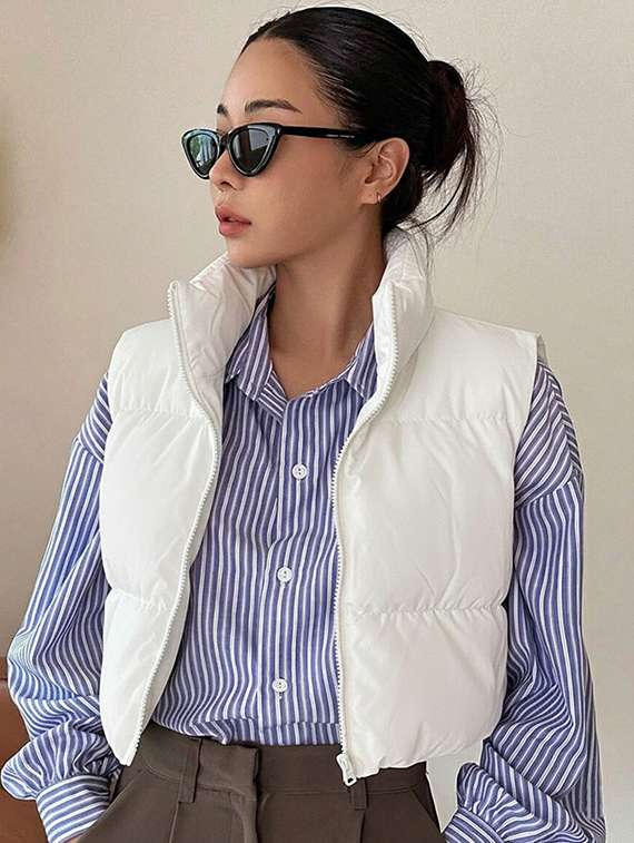 women solid sleeveless puffer jacket - 22228933 -  Standard Image - 2