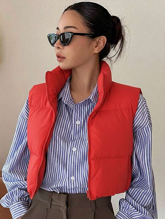 women solid sleeveless puffer jacket - 22228935 -  Standard Image - 2