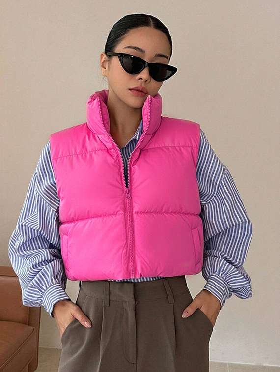 women solid sleeveless puffer jacket