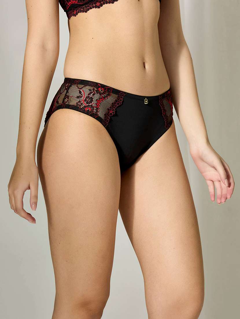 women solid mid rise lace bikni panty - 22228968 -  Standard Image - 2