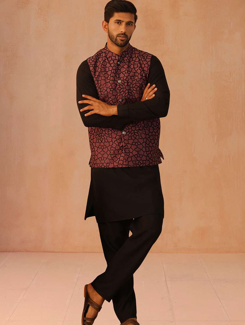 men solid mandarin neck kurta pyjama with jacket ethnic wear set - 22229866 -  Standard Image - 2