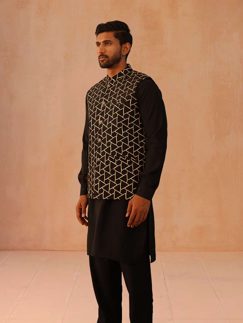 men solid mandarin neck kurta pyjama with jacket ethnic wear set - 22229870 -  Standard Image - 2