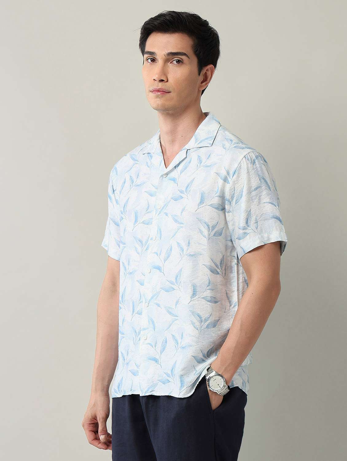 men printed short sleeve regular fit casual shirt - 22231399 -  Standard Image - 2