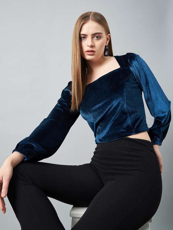 women solid puff sleeve velvet crop top - 22231475 -  Standard Image - 2