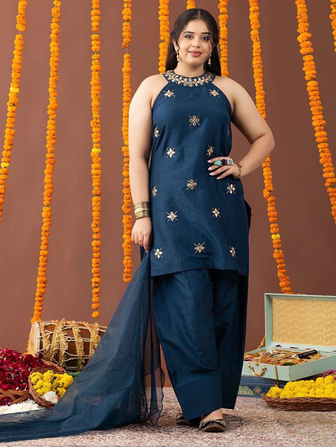 women plus size sleeveless kurta salwar with dupatta set - 22231741 -  Standard Image - 2