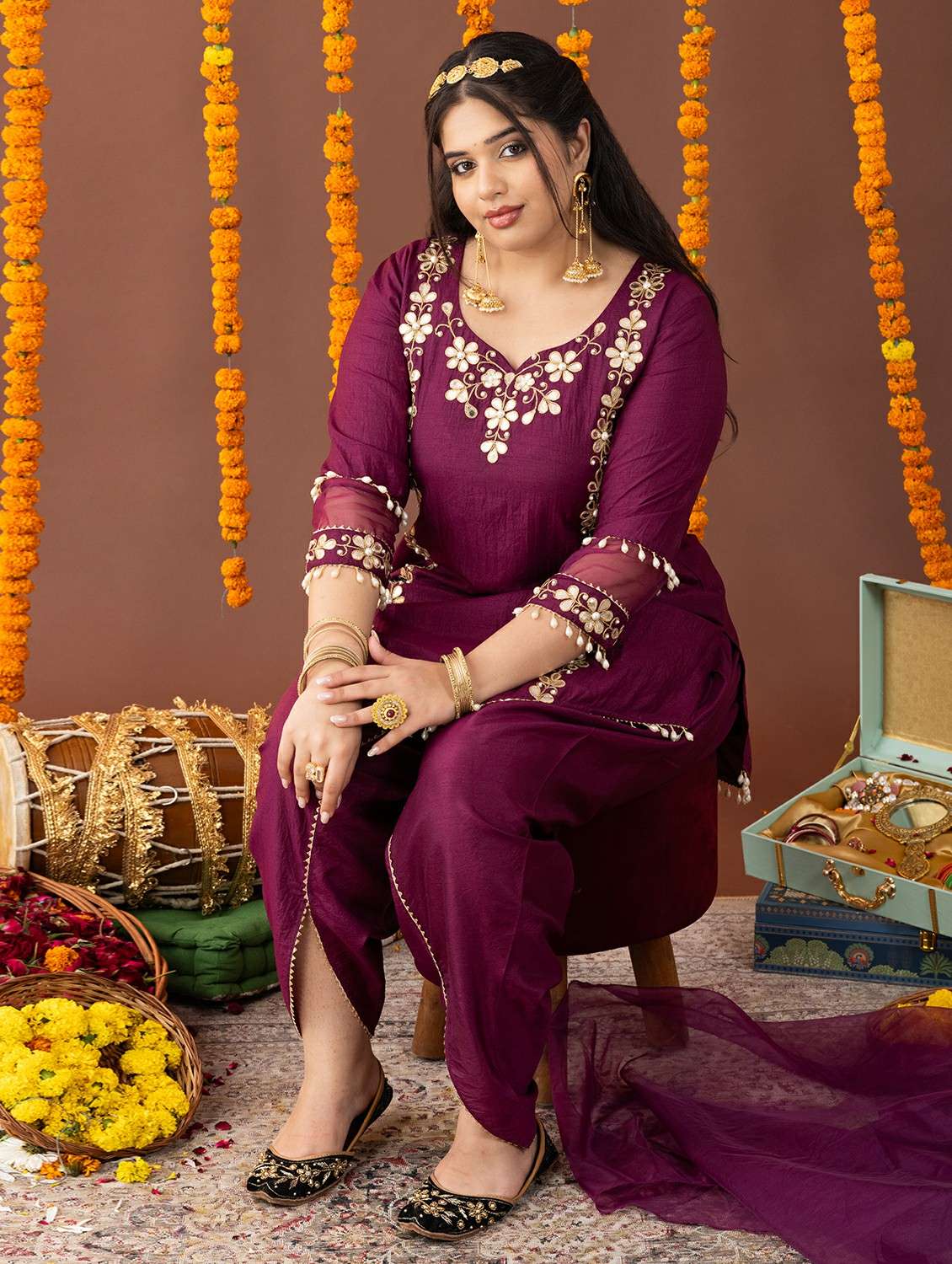 women plus size three quarter sleeve dhoti kurta with dupatta set - 22231743 -  Standard Image - 2