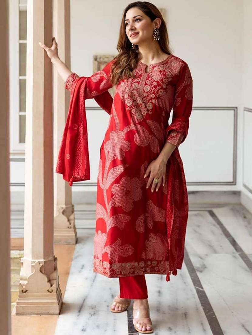 women printed three quarter sleeve kurta pant with dupatta set