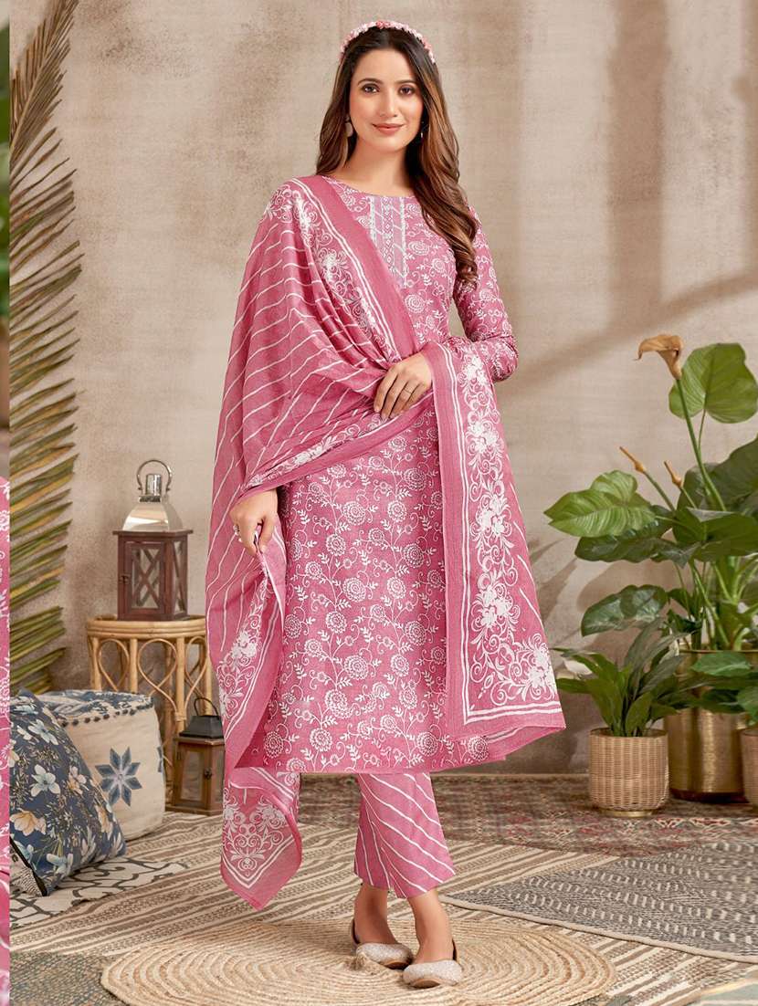 women floral three quarter sleeve kurta pant with dupatta set