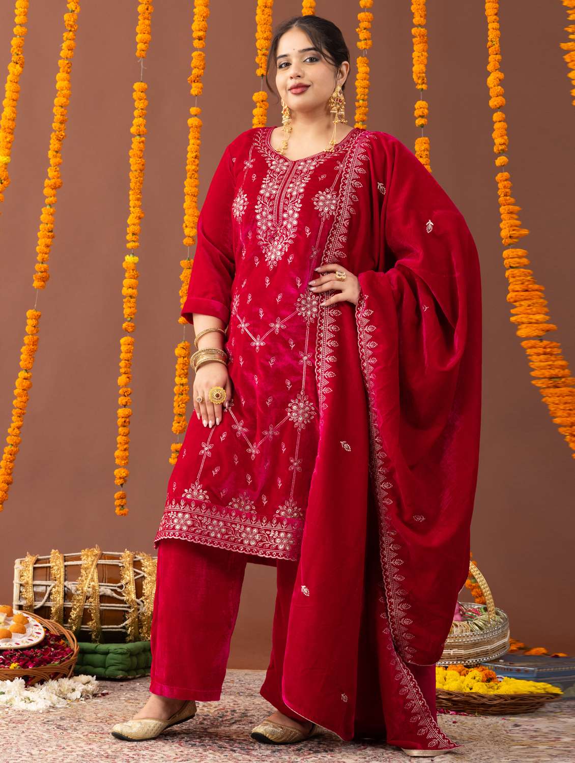 women plus size three quarter sleeve kurta pant with dupatta set - 22238783 -  Standard Image - 2