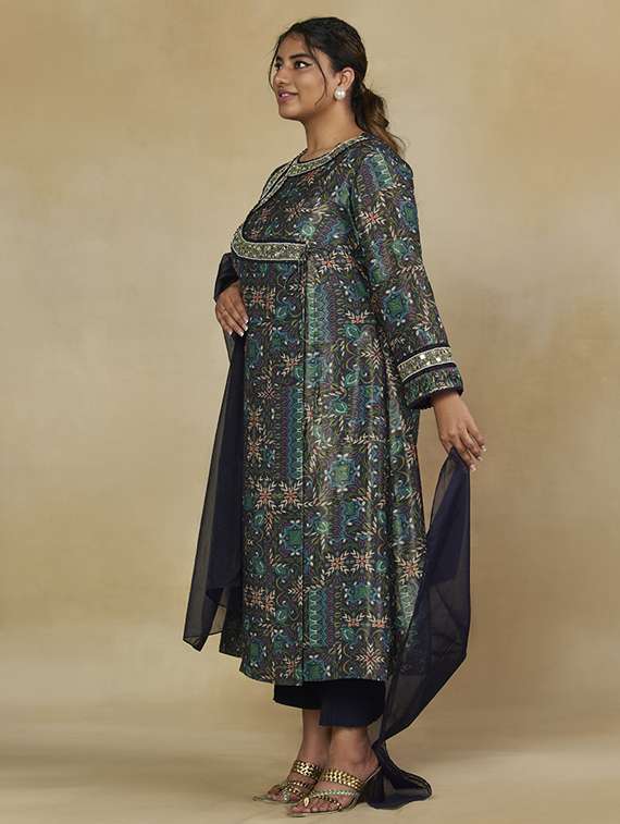 women plus size long sleeve kurta pant with dupatta set - 22238803 -  Standard Image - 2