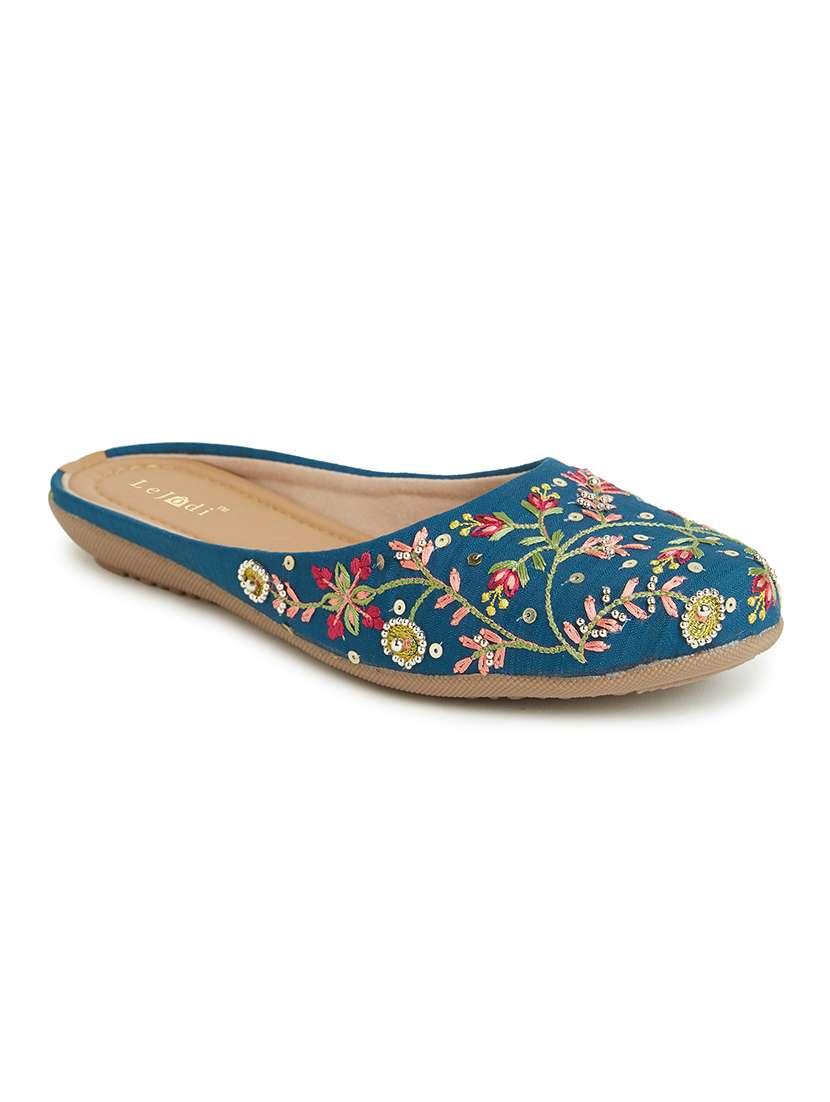 women embroidered slip on mojari - 22239325 -  Standard Image - 2