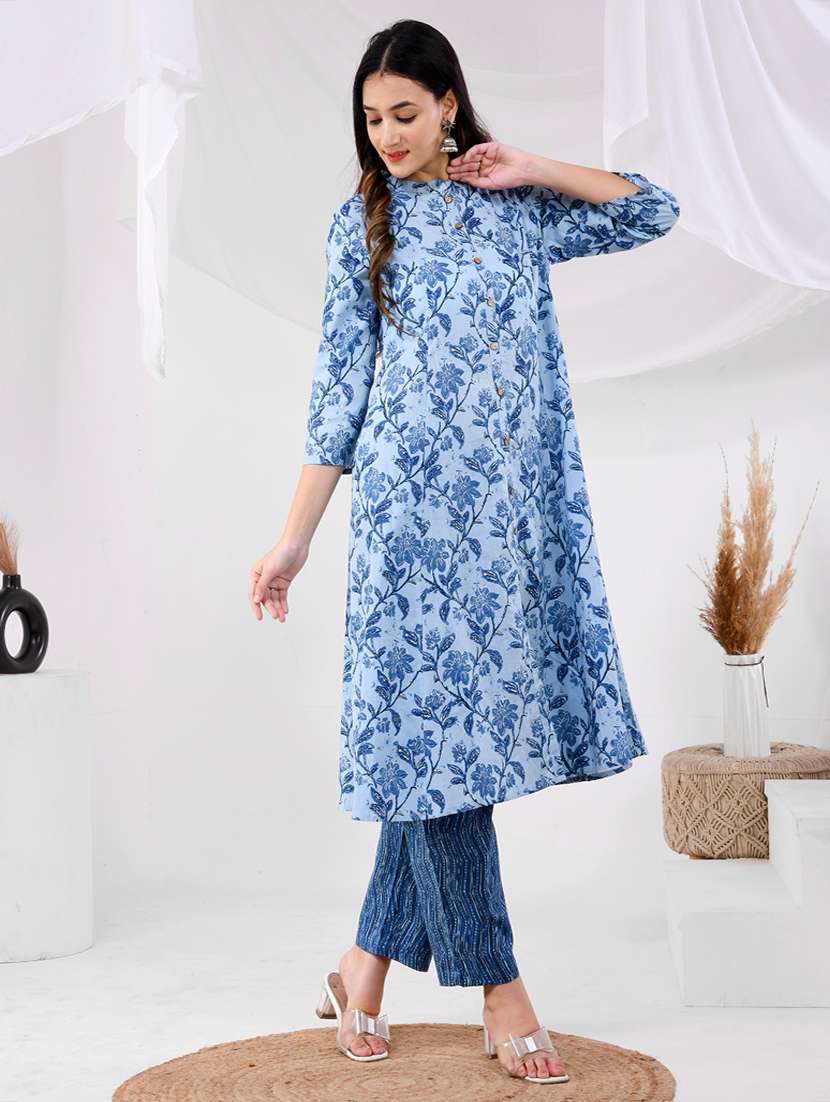 women floral three quarter sleeve a-line kurta - 22239729 -  Standard Image - 2