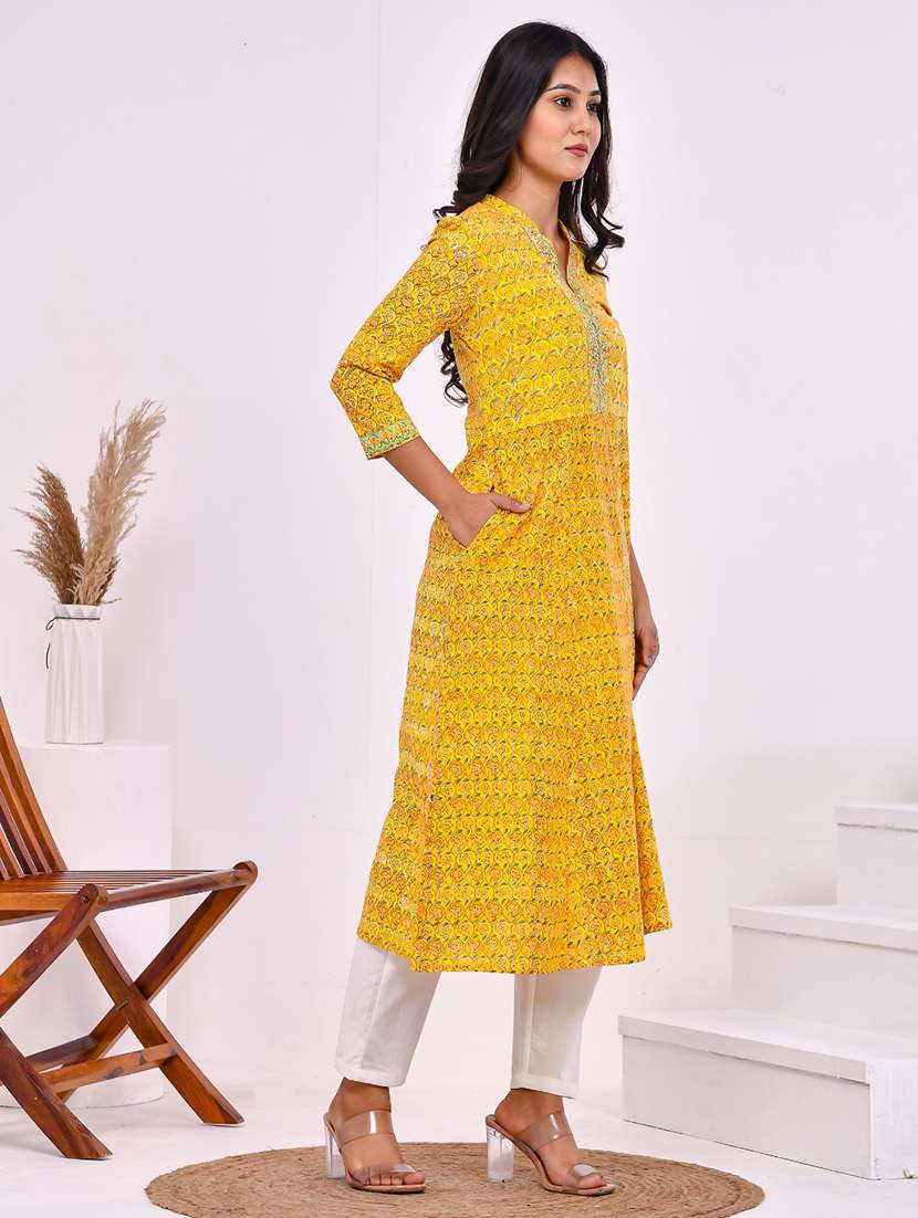 women printed three quarter sleeve a-line kurta - 22239824 -  Standard Image - 2