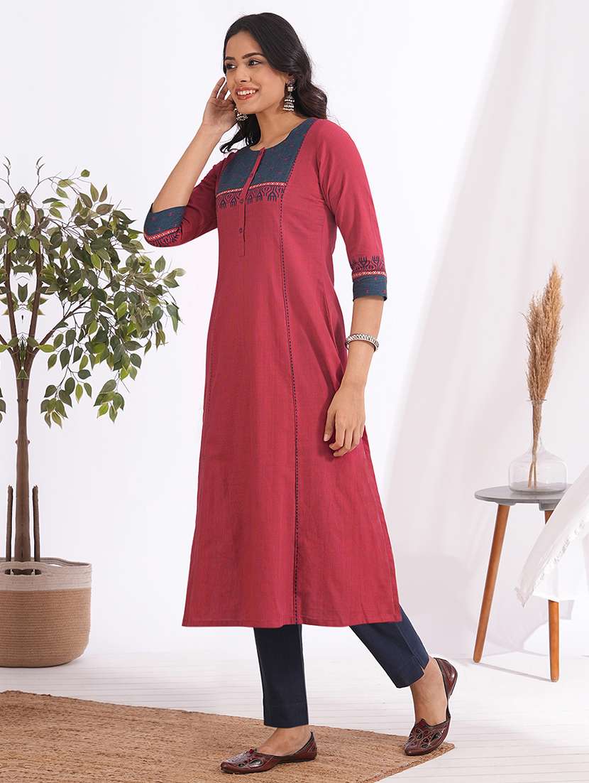 women striped three quarter sleeve a-line kurta - 22240409 -  Standard Image - 2