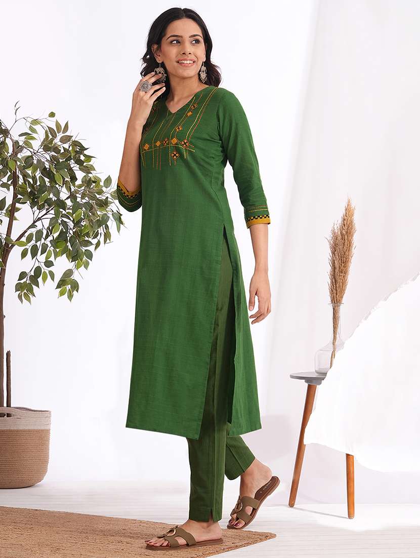 women solid with work three quarter sleeve straight kurta - 22240423 -  Standard Image - 2