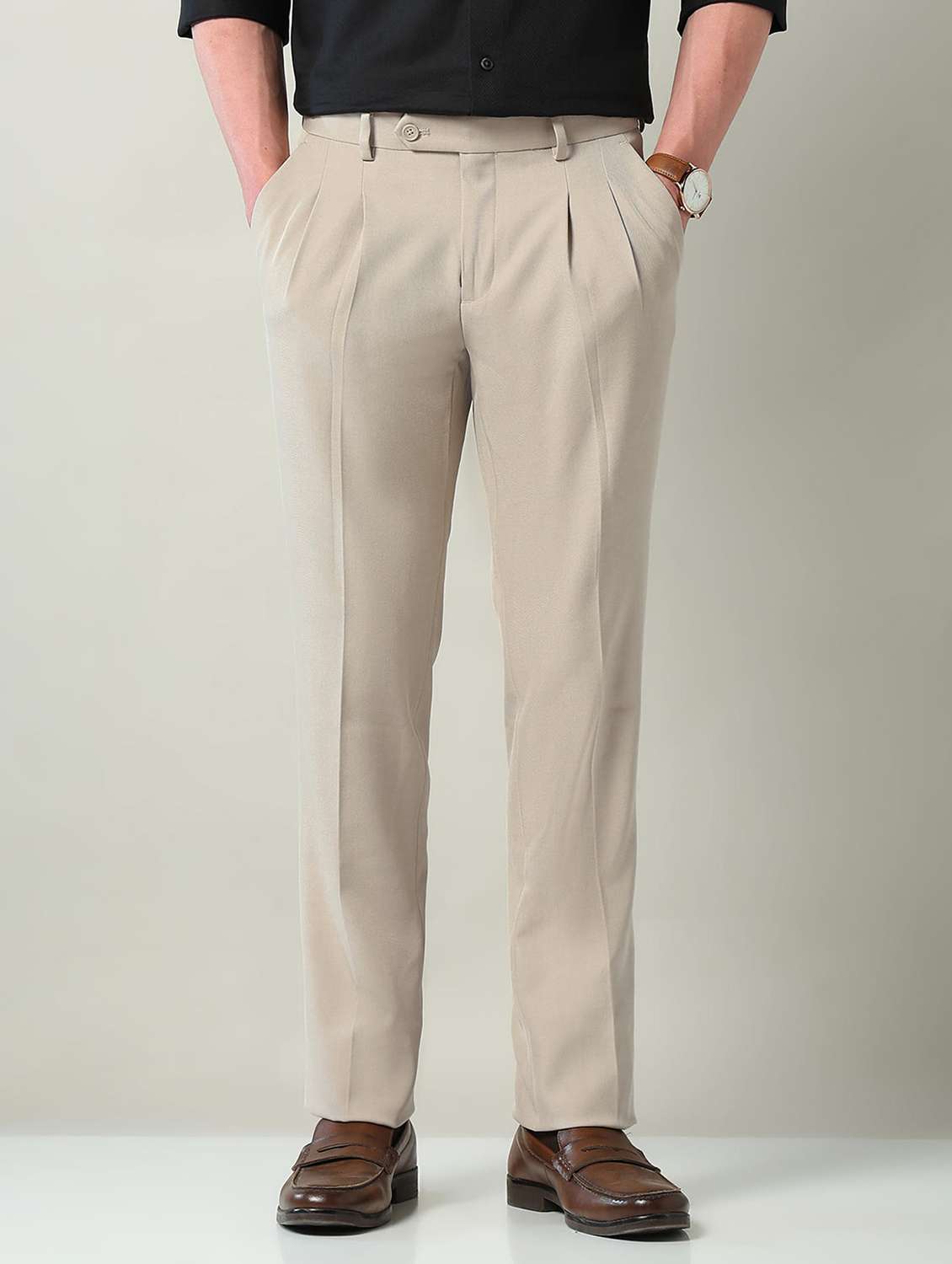 men solid mid rise pleated formal trouser
