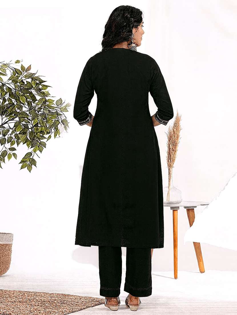 Women Solid With Work Three Quarter Sleeve Kurta Pant Set - 22240949 -  Standard Image - 2