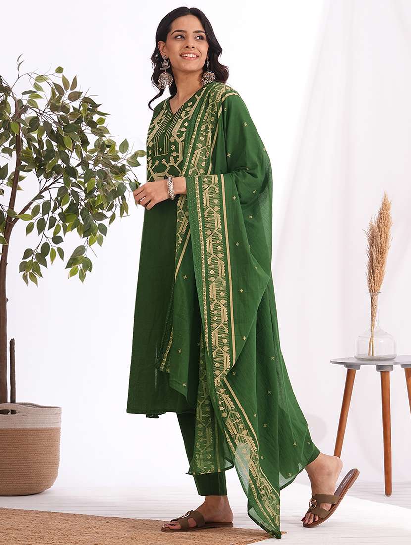 women solid with work three quarter sleeve kurta pant with dupatta set - 22240958 -  Standard Image - 2