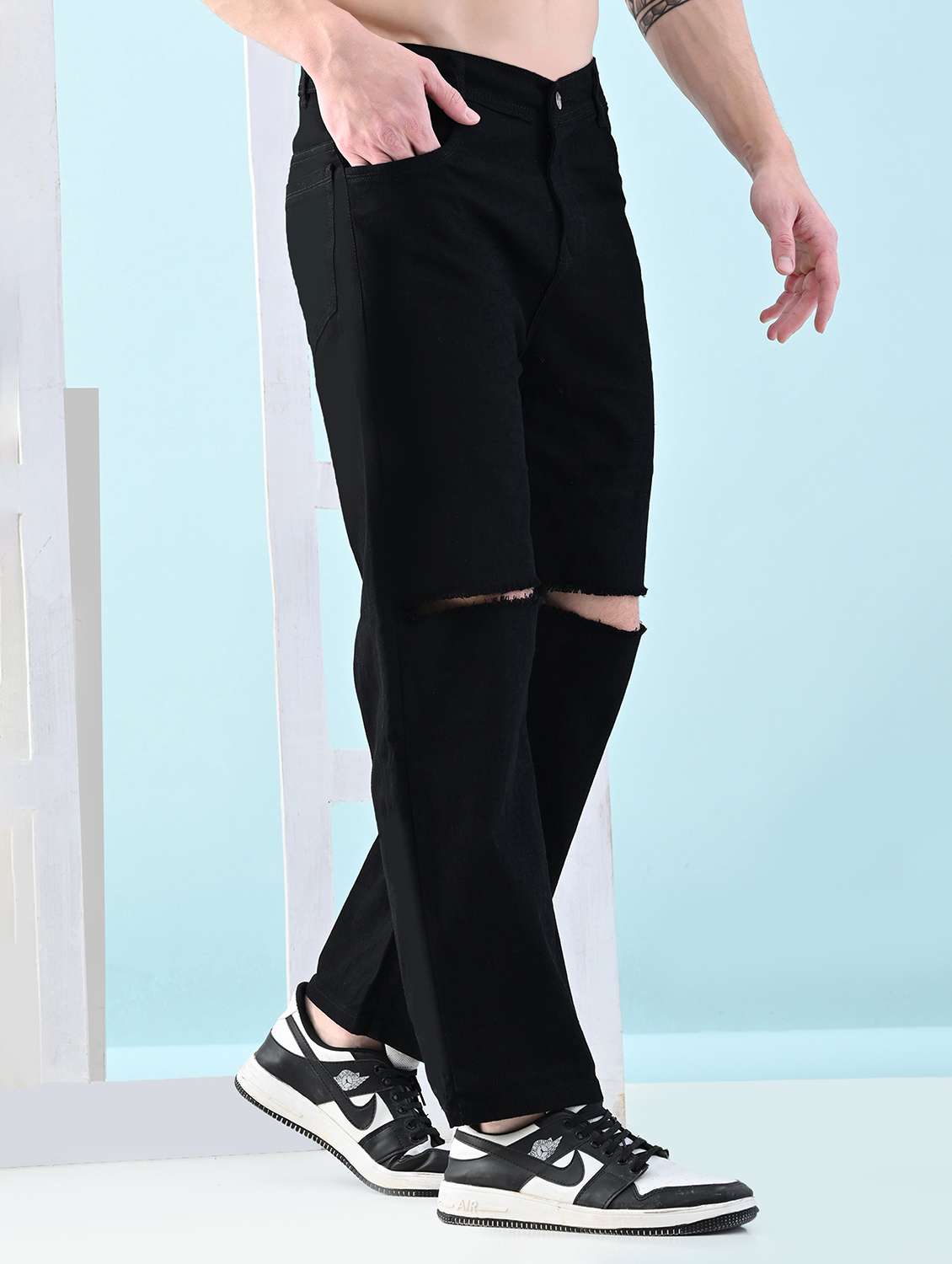 men slash knee mid rise relaxed fit jeans