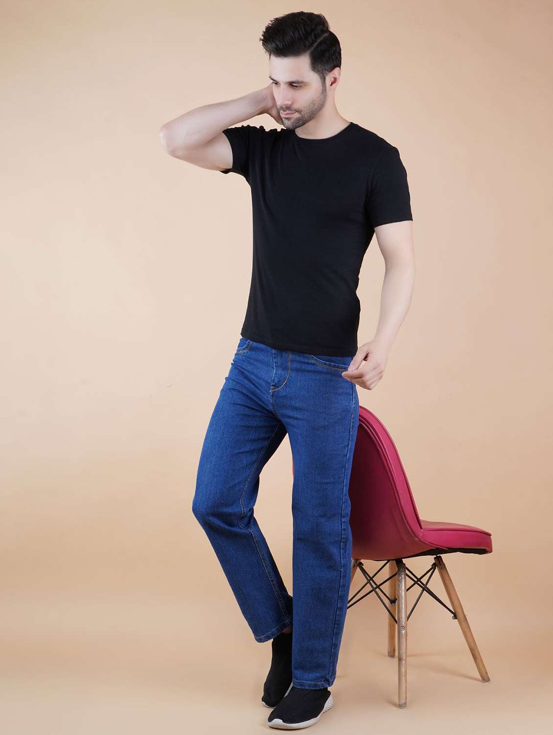 men plain mid rise relaxed fit jeans - 22241082 -  Standard Image - 2