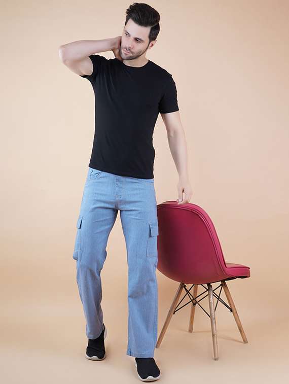 men solid mid rise regular fit cargo - 22241164 -  Standard Image - 2