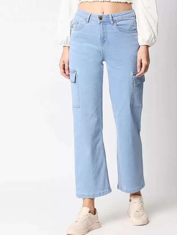 women solid mid rise denim cargo