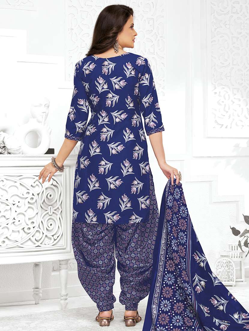 women floral three quarter sleeve kurta patiala with dupatta set - 22241977 -  Standard Image - 2