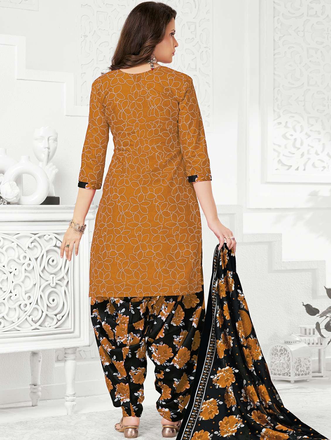 women printed three quarter sleeve kurta patiala with dupatta set - 22241989 -  Standard Image - 2