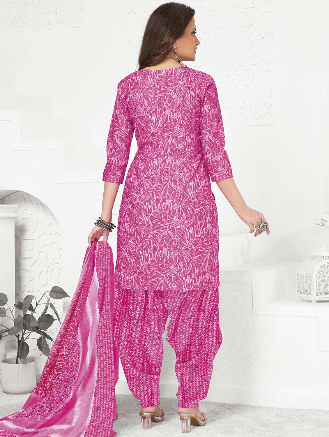 women printed three quarter sleeve kurta patiala with dupatta set - 22242000 -  Standard Image - 2