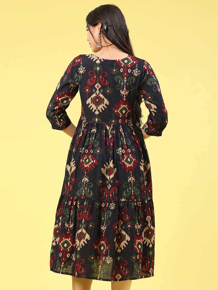 women printed three quarter sleeve kurta - 22246346 -  Standard Image - 2