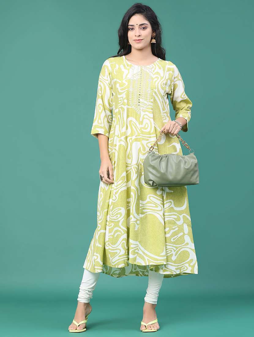 women printed three quarter sleeve kurta leggings set