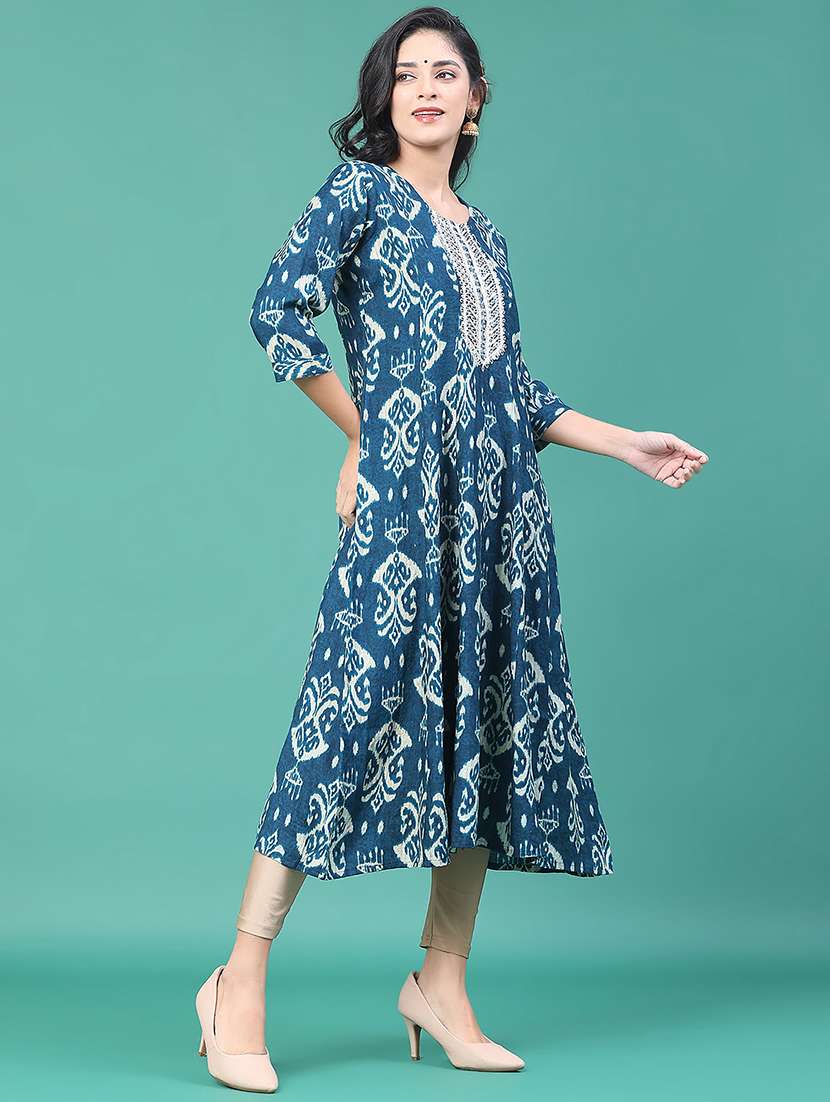 women printed three quarter sleeve kurta leggings set - 22246359 -  Standard Image - 2