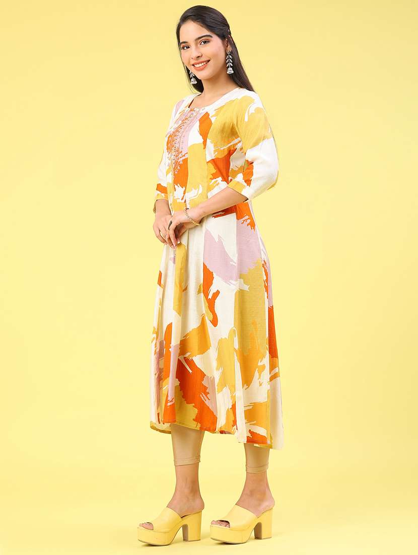 women printed three quarter sleeve kurta - 22246365 -  Standard Image - 2