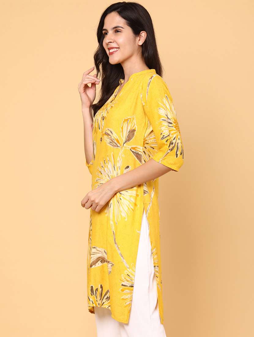 women floral printed three quarter sleeve straight kurta - 22246616 -  Standard Image - 2