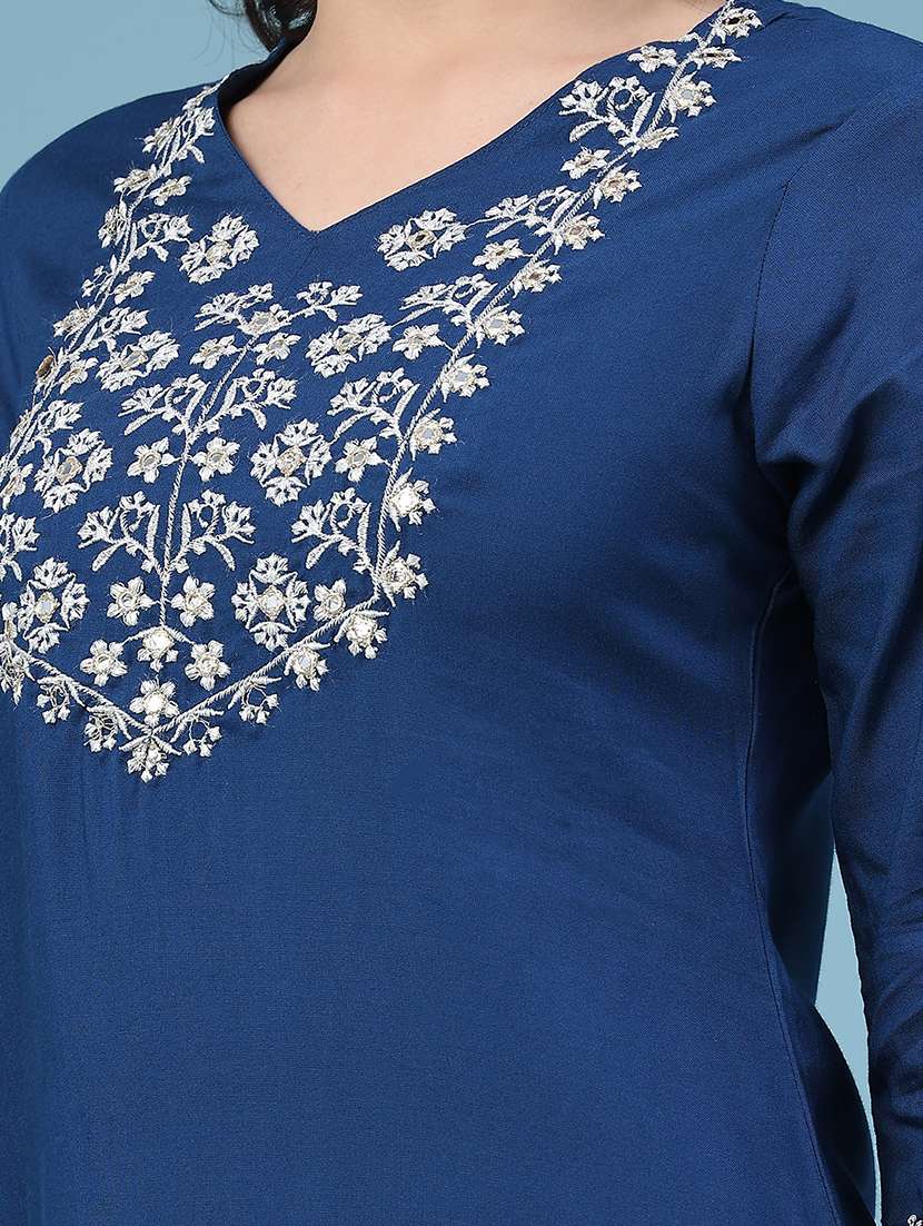 women solid with work three quarter sleeve straight kurta - 22247574 -  Standard Image - 2