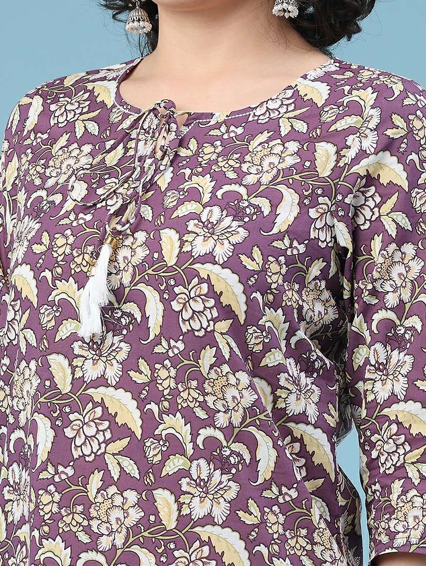 women floral printed three quarter sleeve straight kurta - 22248165 -  Standard Image - 2