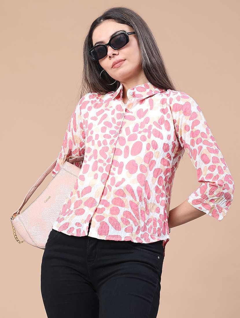 women printed three quarter sleeve shirt