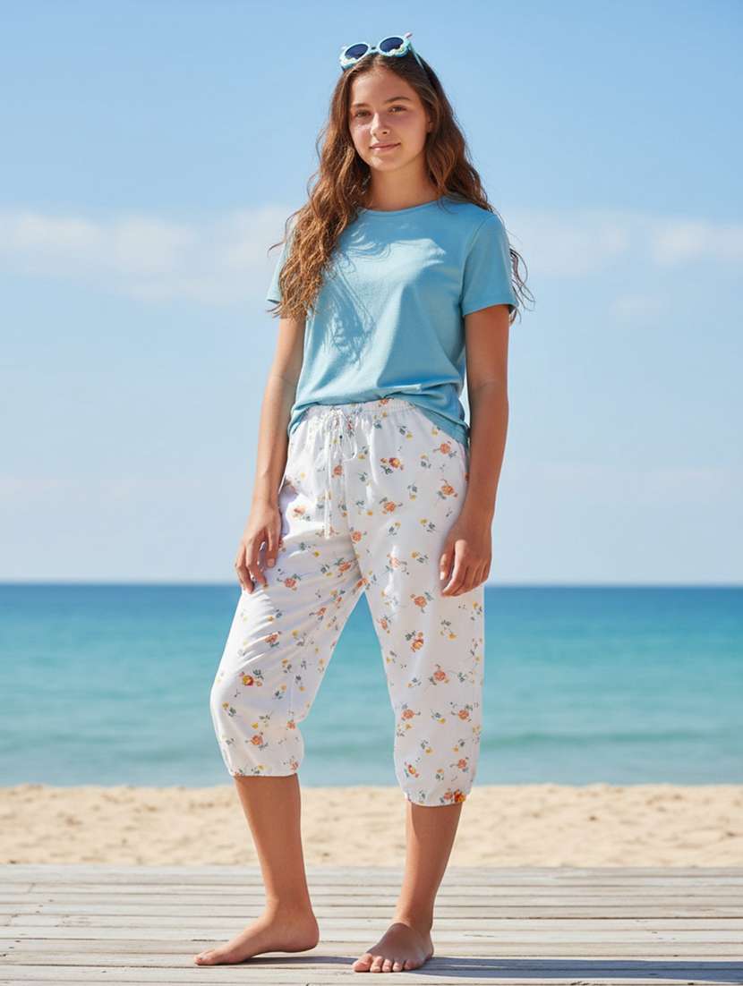 girls floral print mid rise three fourth - 22250037 -  Standard Image - 2