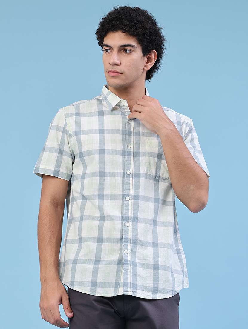 men checkered short sleeve regular fit casual shirt - 22250062 -  Standard Image - 2