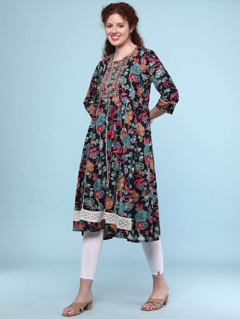 women printed three quarter sleeve kurta - 22250076 -  Standard Image - 2