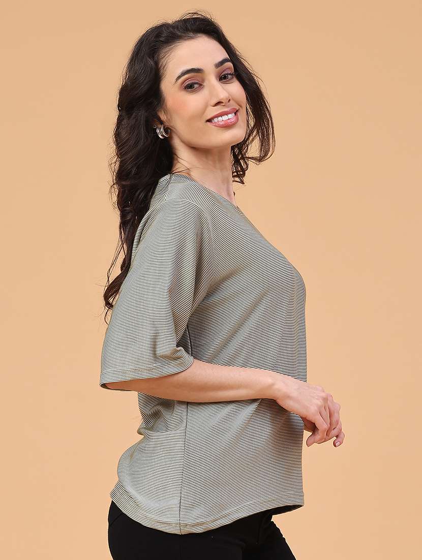 women striped short sleeve oversized t-shirt - 22250137 -  Standard Image - 2