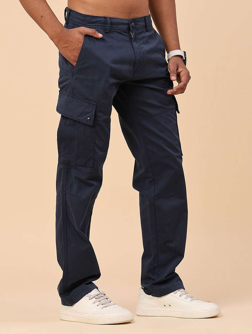 men solid mid rise regular fit cargo  - 22250392 -  Standard Image - 2