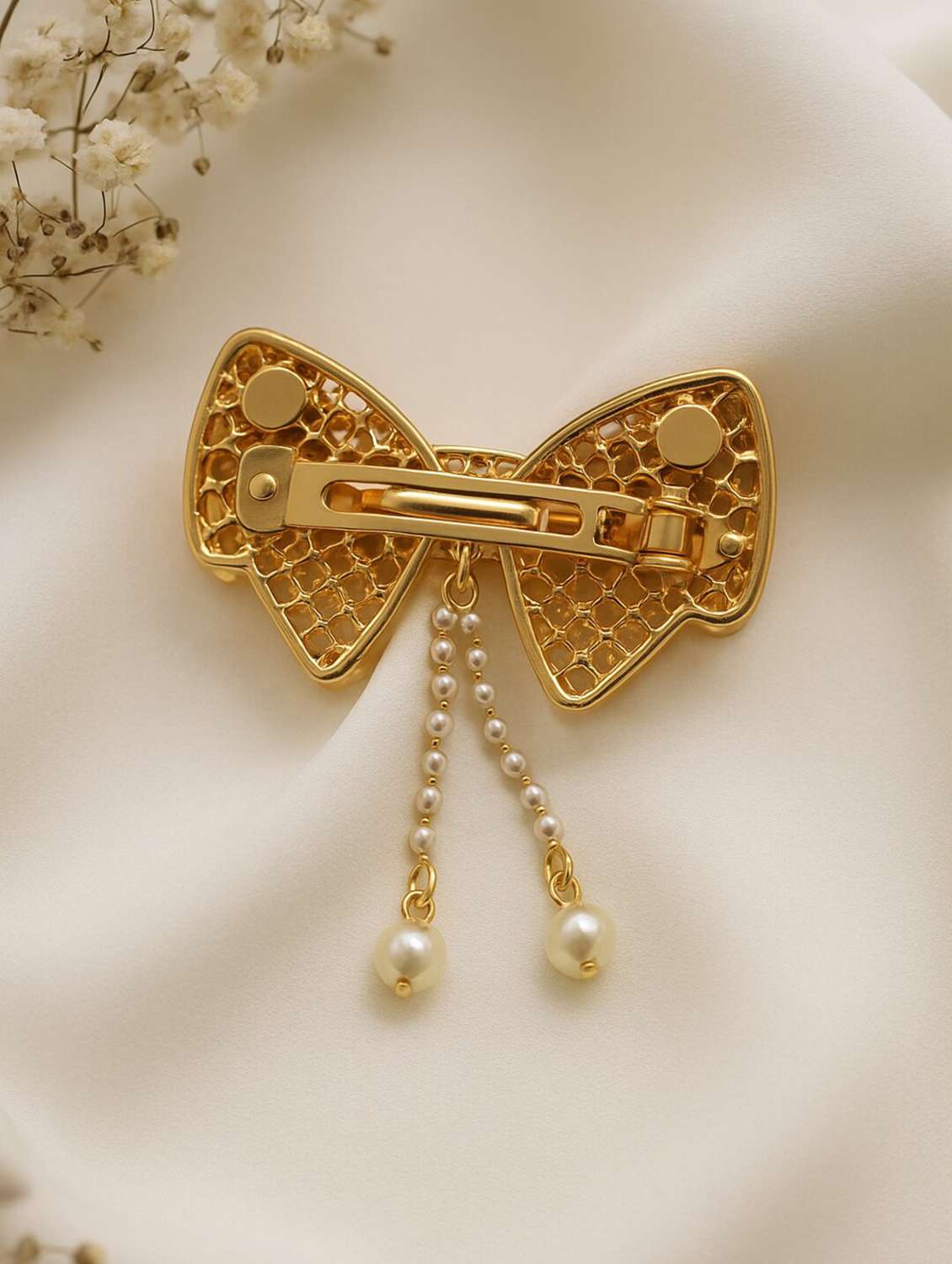 women embellished bow hair clip - 22251429 -  Standard Image - 2