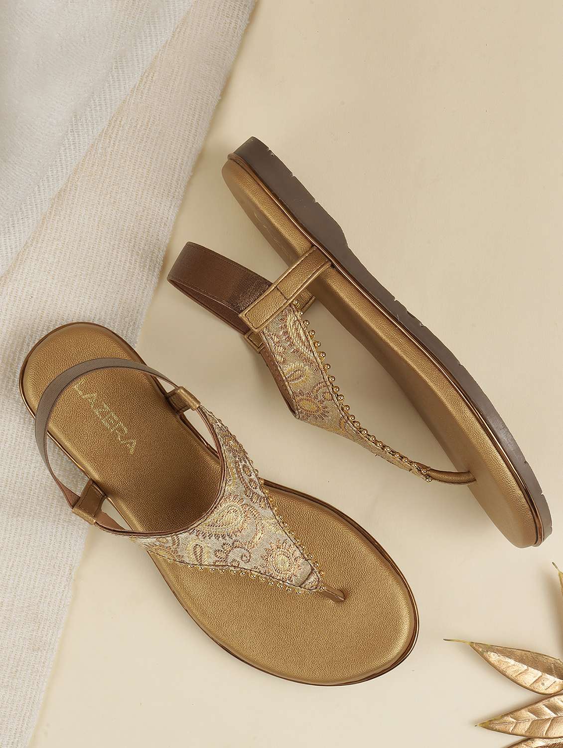 women back strap flat sandal