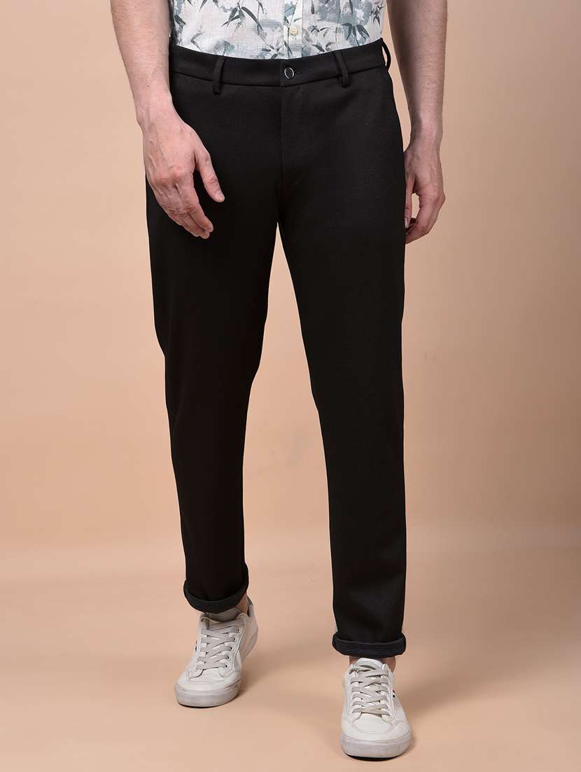 men solid mid rise slim fit chinos 