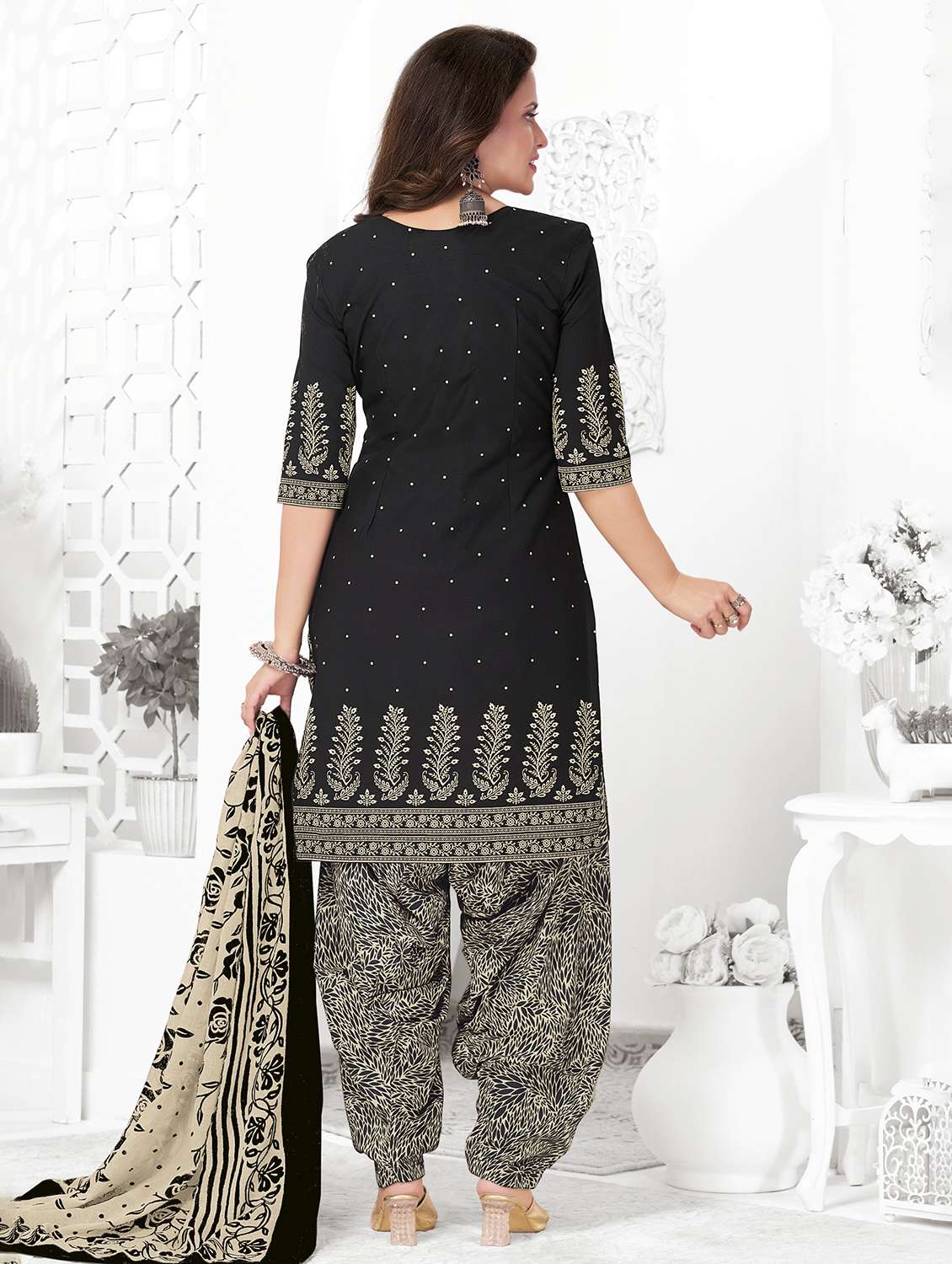 women printed three quarter sleeve kurta patiala with dupatta set - 22253299 -  Standard Image - 2