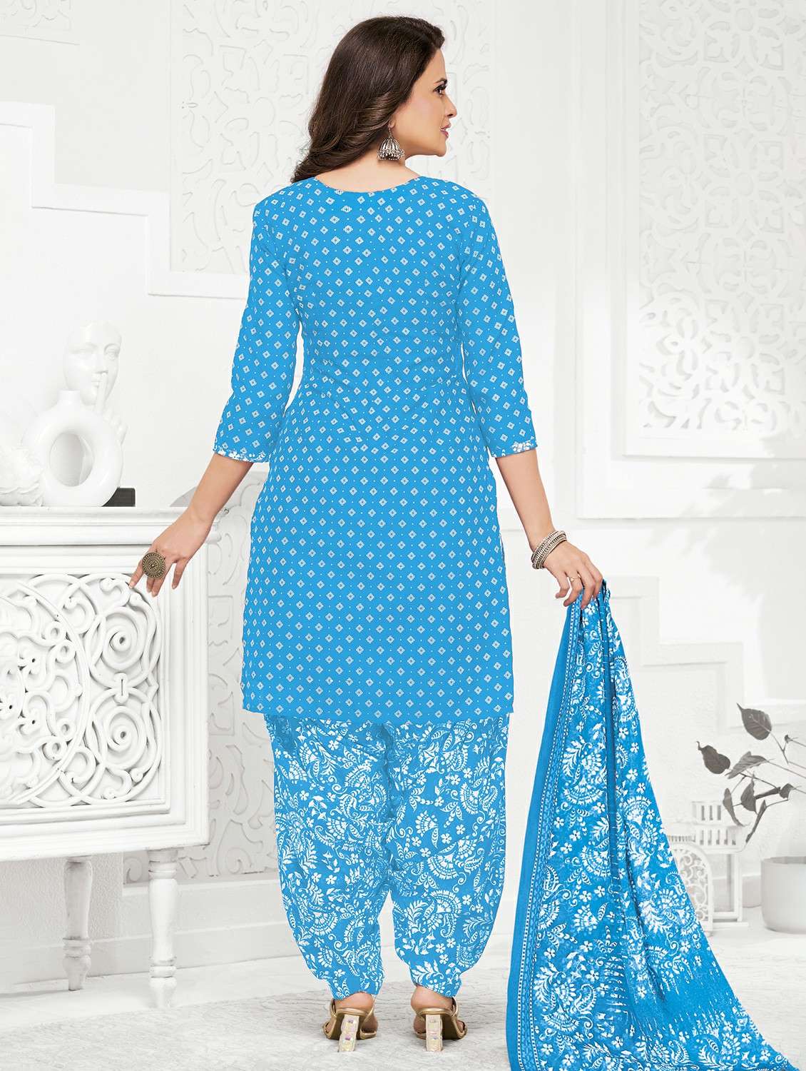 women printed three quarter sleeve kurta patiala with dupatta set - 22253300 -  Standard Image - 2